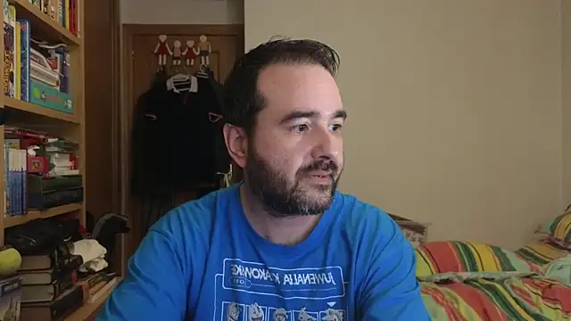 Snapshot of curiosillo83 chatting on June 2026 11:04:02 AM curiosillo83 online show from June 2026 11:04:02 AM