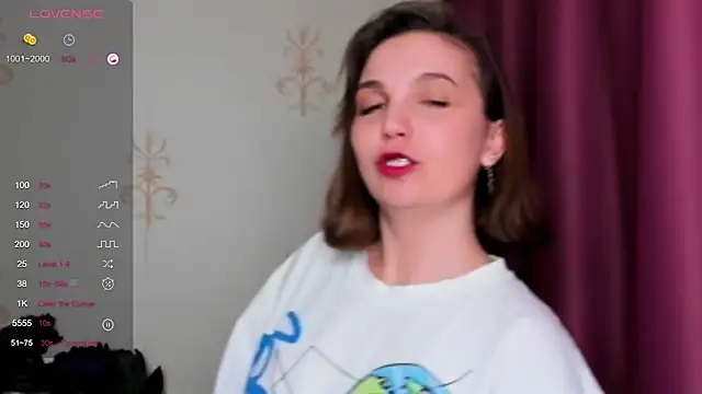 Snapshot of KindHazelHere_ chatting on February 2025 03:15:02 AM KindHazelHere online show from February 2025 03:15:02 AM