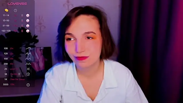 Snapshot of KindHazelHere_ chatting on October 2025 08:18:01 AM KindHazelHere online show from October 2025 08:18:01 AM