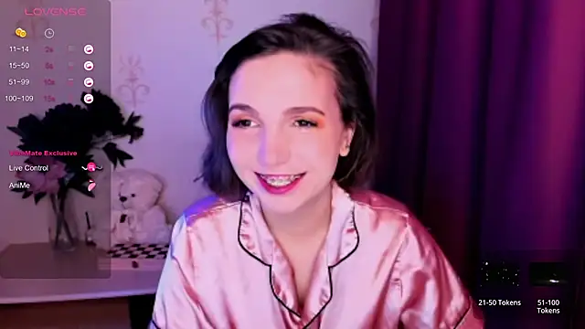 Snapshot of KindHazelHere_ chatting on November 2025 08:14:01 AM KindHazelHere online show from November 2025 08:14:01 AM