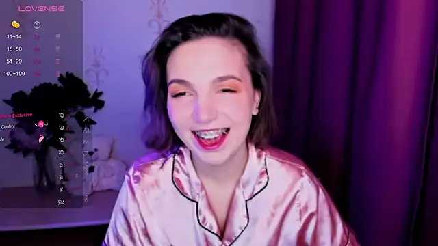 Snapshot of KindHazelHere_ chatting on November 2025 09:20:02 AM KindHazelHere online show from November 2025 09:20:02 AM