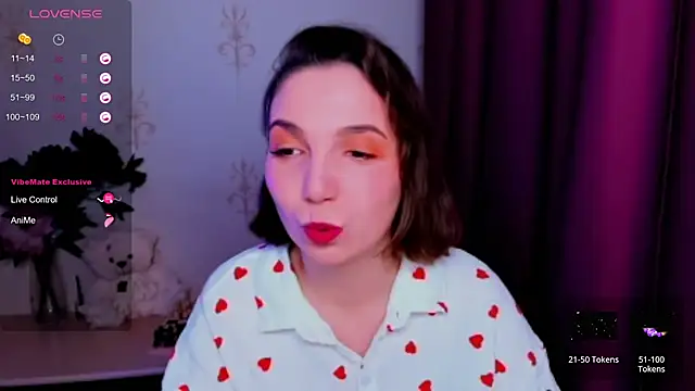 Snapshot of KindHazelHere_ chatting on November 2025 12:24:01 AM KindHazelHere online show from November 2025 12:24:01 AM