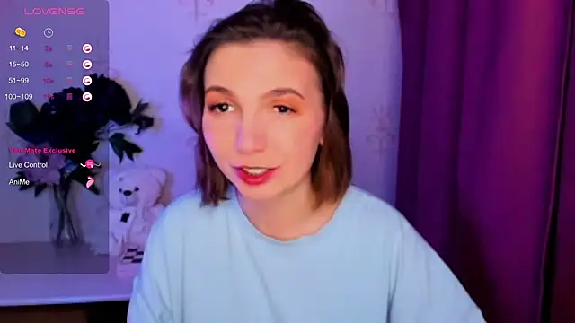 KindHazelHere  online show from January 2026 12:05:02 AM