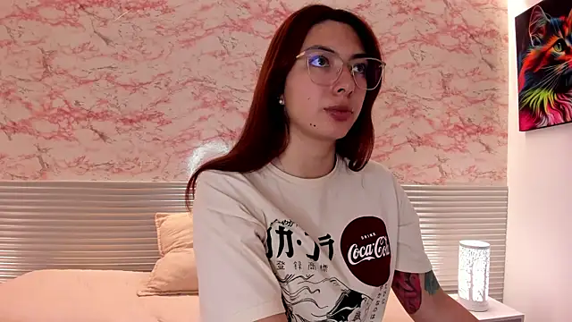 Snapshot of MilaaL chatting on December 2025 07:19:02 PM MilaaL online show from December 2025 07:19:02 PM