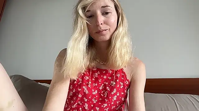 Snapshot of ivankai_ chatting on December 2025 03:00:01 AM ivankai online show from December 2025 03:00:01 AM