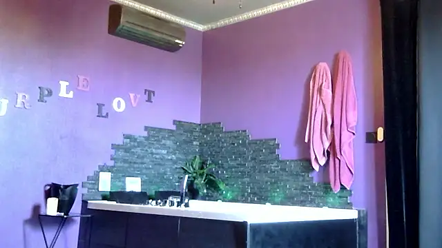 Snapshot of feline27 chatting on January 2026 11:02:02 AM feline27 online show from January 2026 11:02:02 AM