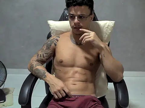 Gust027 online show from April 2026 02:28:01 AM