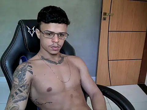 Gust027 online show from April 2026 01:28:01 PM