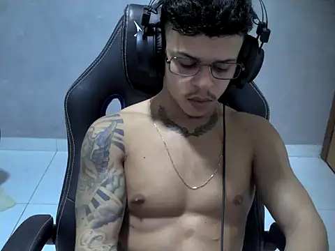 Gust027 online show from April 2026 03:46:02 AM