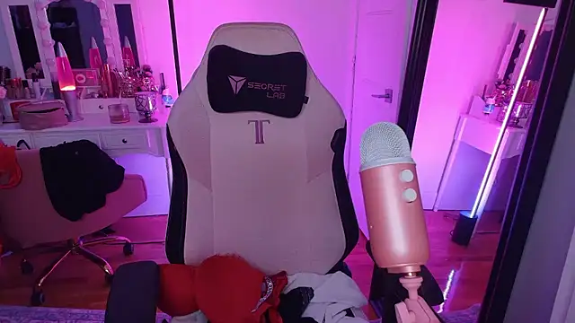 rachelbrooksxx online show from January 2026 06:00:02 PM