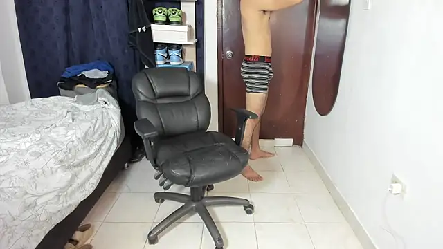 imtonny19 online show from February 2026 12:15:01 AM