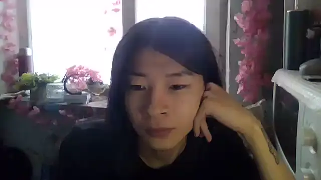 CarlyJoy online show from December 2025 08:34:01 AM