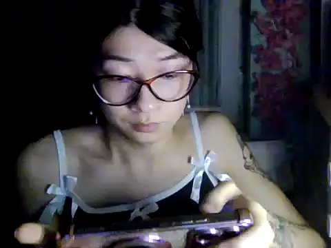 CarlyJoy online show from March 2026 03:56:01 PM