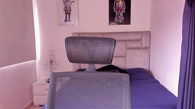 paul rogerr online show from February 2026 01:43:01 PM