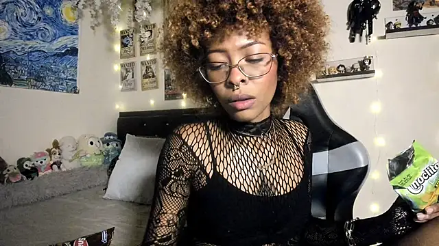 Cristal Jonasxh online show from October 2025 04:34:02 AM