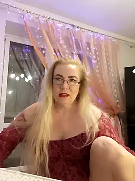 Snapshot of stiflers_momy chatting on January 2025 07:26:02 PM stiflers momy online show from January 2025 07:26:02 PM