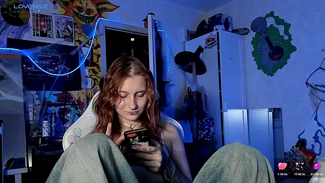 Sunny Mouse  online show from October 2025 03:56:02 PM