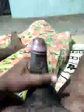 Snapshot of SILENT_FUCKER_01 chatting on January 2025 05:28:02 PM SILENT FUCKER 01 online show from January 2025 05:28:02 PM