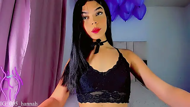 Hannahsmit online show from November 2025 07:29:02 AM