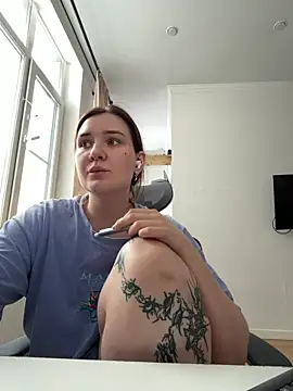 Snapshot of MakeBabyCum chatting on February 2026 05:27:02 AM MakeBabyCum online show from February 2026 05:27:02 AM