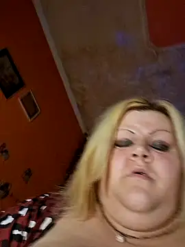 Snapshot of ducicsajsziii chatting on February 2025 08:49:02 PM ducicsajsziii online show from February 2025 08:49:02 PM