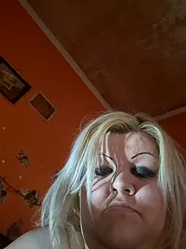 Snapshot of ducicsajsziii chatting on November 2025 02:06:02 PM ducicsajsziii online show from November 2025 02:06:02 PM