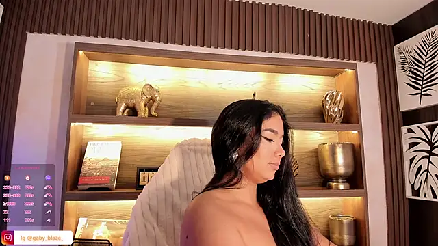 Snapshot of Gaby_Blaze chatting on December 2024 01:58:02 AM Gaby Blaze online show from December 2024 01:58:02 AM