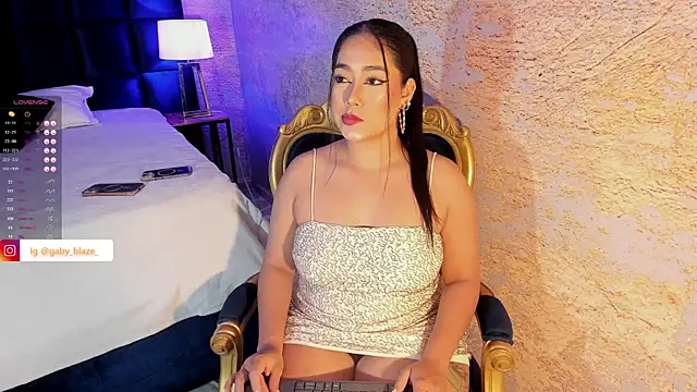 Snapshot of Gaby_Blaze chatting on February 2025 07:00:01 PM Gaby Blaze online show from February 2025 07:00:01 PM