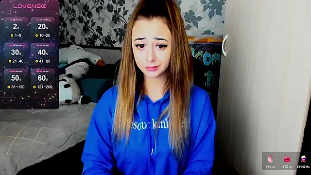 Snapshot of weakness4u chatting on December 2024 05:48:01 AM weakness4u online show from December 2024 05:48:01 AM