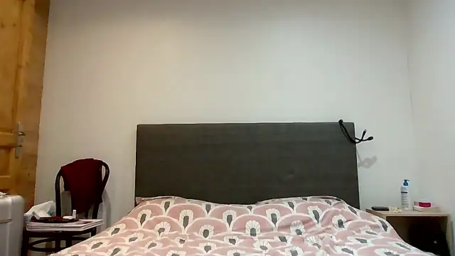 Madame Callie online show from January 2026 05:48:01 PM