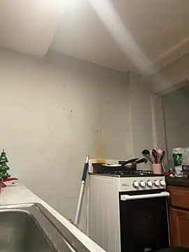 Mr Hughcockslinger online show from November 2025 03:38:01 AM