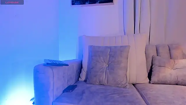 HannahDavis  online show from February 2025 06:56:01 AM