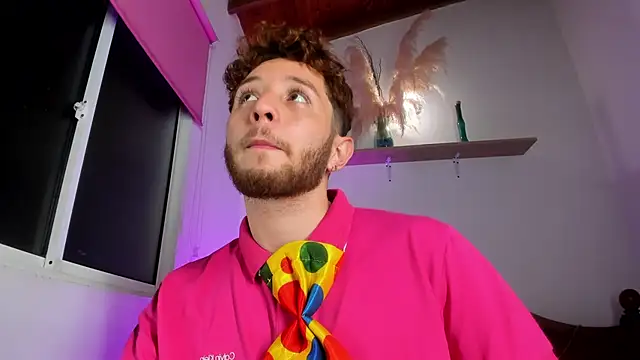 Snapshot of Juan_Castano chatting on October 2025 09:32:01 AM Juan Castano online show from October 2025 09:32:01 AM