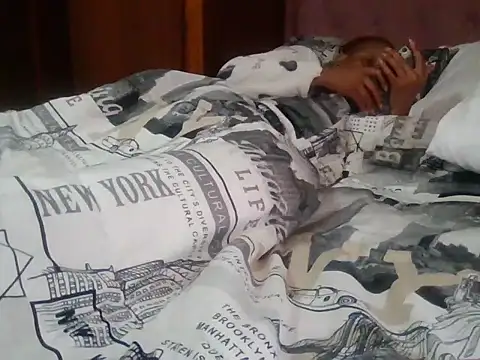 Snapshot of ShooingBunch chatting on September 2025 06:48:02 AM ShooingBunch online show from September 2025 06:48:02 AM