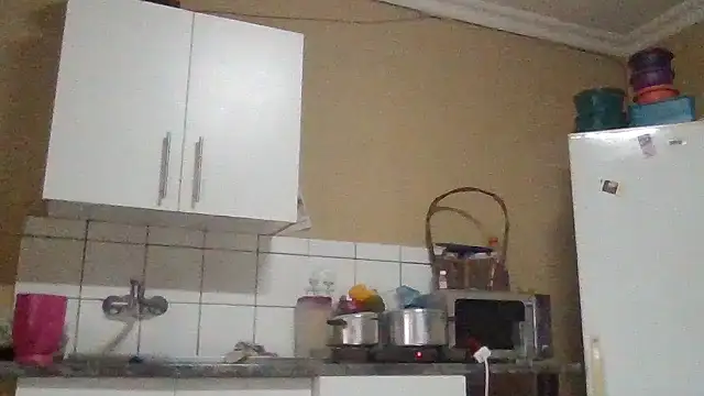 ShooingBunch online show from December 2025 12:43:02 PM