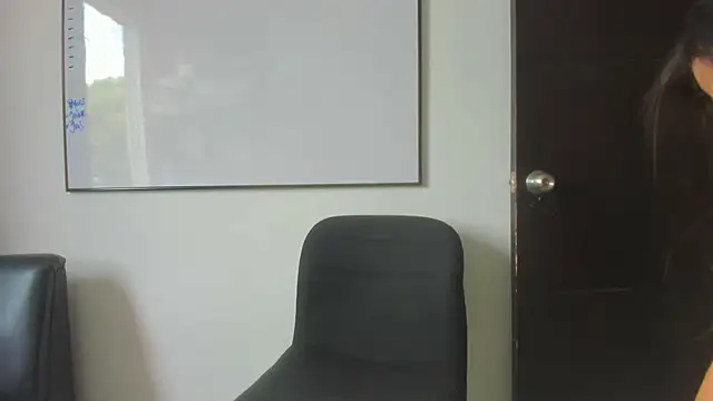 squirttati33 online show from October 2025 04:44:02 PM