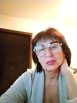 AlbinaXPretty online show from October 2025 07:30:02 PM