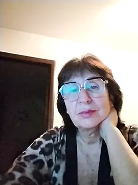 AlbinaXPretty online show from November 2025 08:08:02 PM