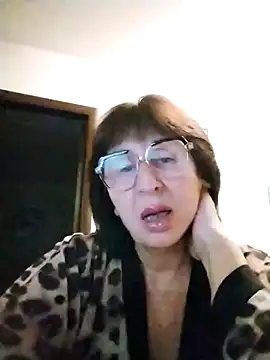 AlbinaXPretty online show from November 2025 03:11:01 PM