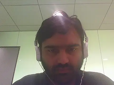 JohnBond009 online show from June 2026 07:45:02 AM