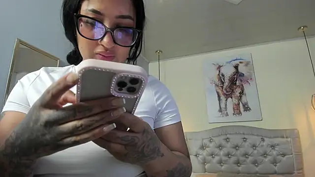 ayshel   online show from April 2026 03:28:02 AM