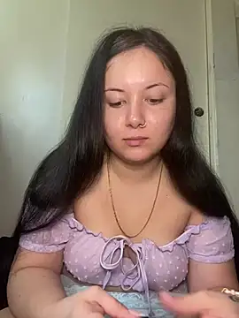 Snapshot of xocrybaby chatting on January 2025 06:51:02 PM xocrybaby online show from January 2025 06:51:02 PM