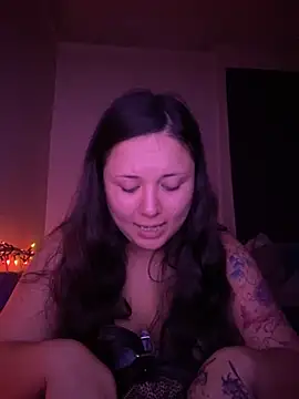 Snapshot of xocrybaby chatting on November 2025 05:19:02 AM xocrybaby online show from November 2025 05:19:02 AM