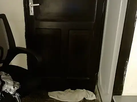 savage laura online show from December 2025 07:54:01 PM