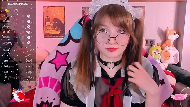 Snapshot of AliceLanley chatting on December 2024 12:06:02 PM AliceLanley online show from December 2024 12:06:02 PM