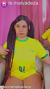 leonasafira online show from June 2026 11:32:02 AM