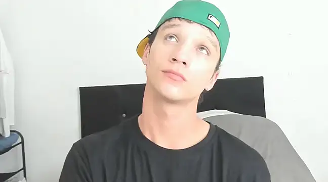 Snapshot of angelcortes chatting on December 2024 11:35:02 PM angelcortes online show from December 2024 11:35:02 PM