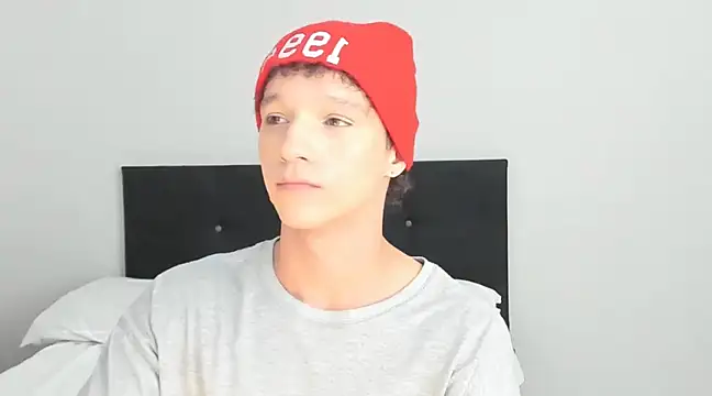 Snapshot of angelcortes chatting on February 2025 07:58:02 PM angelcortes online show from February 2025 07:58:02 PM