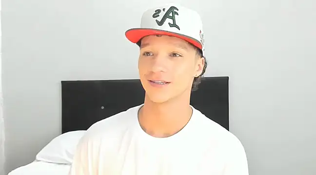 Snapshot of angelcortes chatting on March 2025 04:42:02 PM angelcortes online show from March 2025 04:42:02 PM