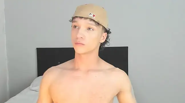 Snapshot of angelcortes chatting on March 2025 10:56:02 AM angelcortes online show from March 2025 10:56:02 AM